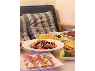 BEACH STYLE CAFE＆BAR REVEUR（リヴェール）