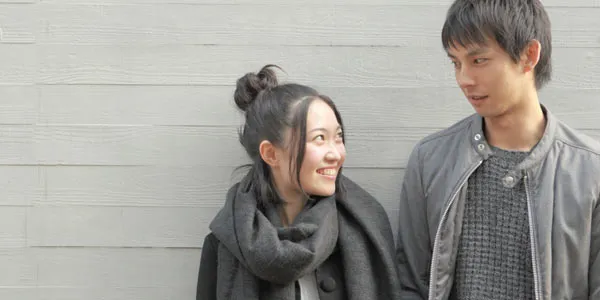 相談する新郎、新婦イメージ